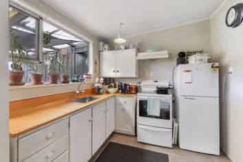 9 Tipapa Place, Greta Valley