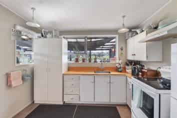 9 Tipapa Place, Greta Valley