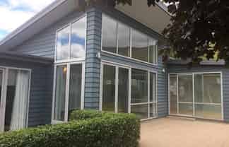 21 Old Station Avenue, Wanaka