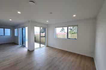 18E Kimber Hall Avenue, Mount Roskill