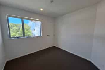 18E Kimber Hall Avenue, Mount Roskill