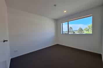 18E Kimber Hall Avenue, Mount Roskill