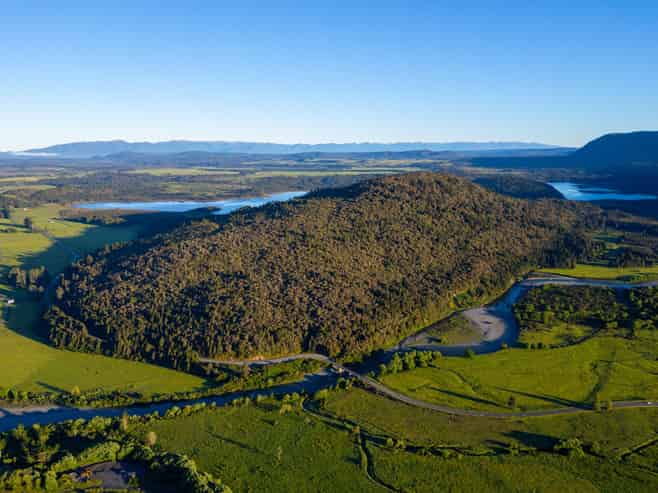 847 Lake Brunner Road, Moana