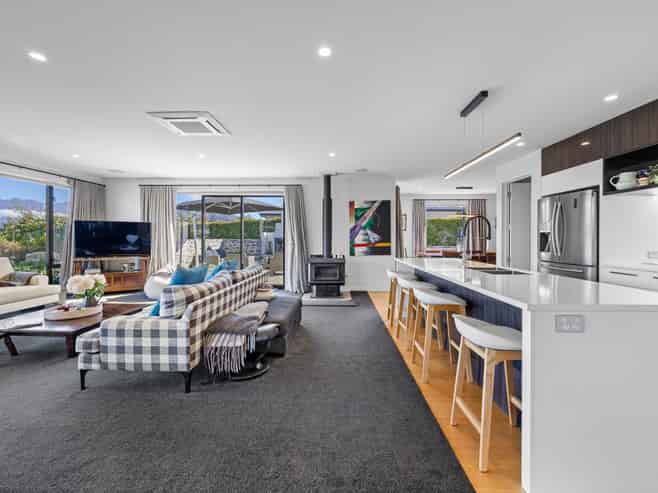 5 Clearview Street, Wanaka