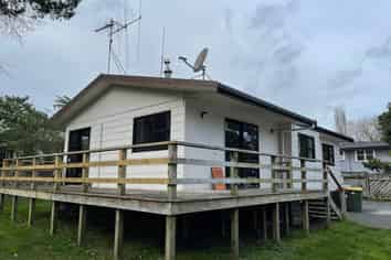 12 Manor Place, Bader