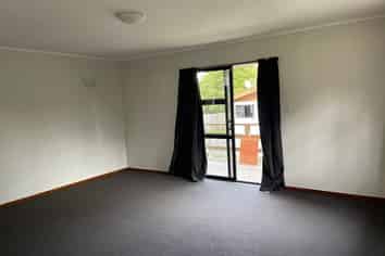 12 Manor Place, Bader