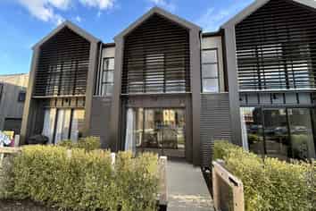 2 Ryan Loop, Jacks Point