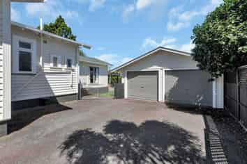 16 Donald Street, Regent