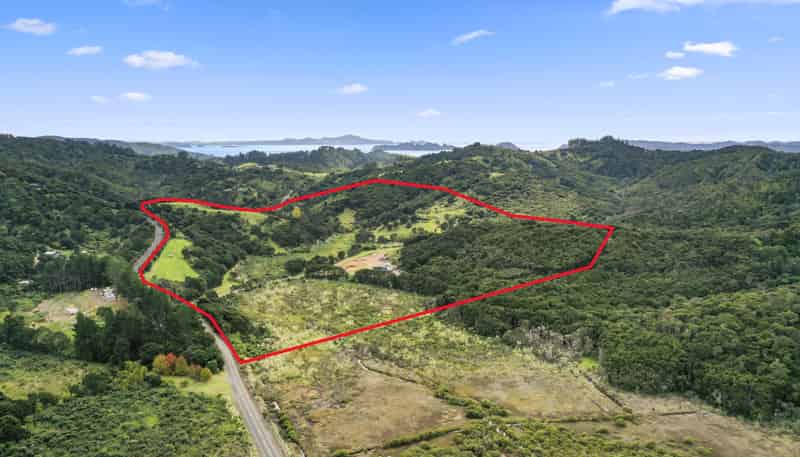 138 Paroa Bay Road, Russell