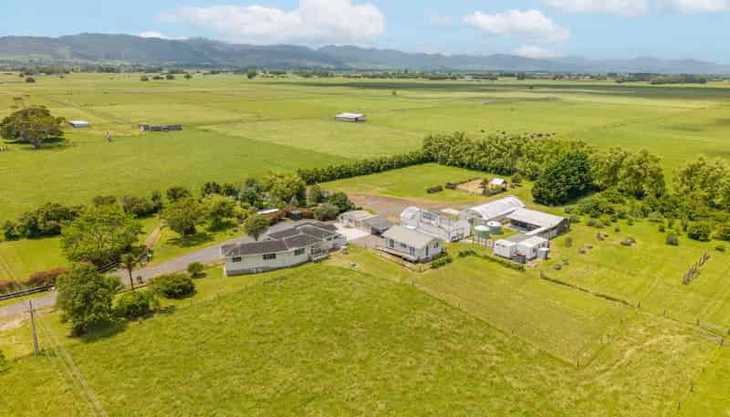 1922 State Highway 25, Pipiroa