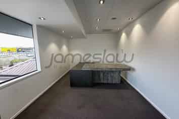 Well-Positioned Office Space – Wairau Valley