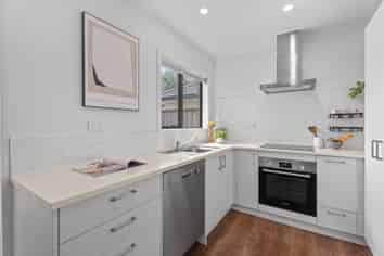 4/8 Keitha Place, Glenview