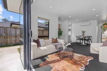 4/8 Keitha Place, Glenview