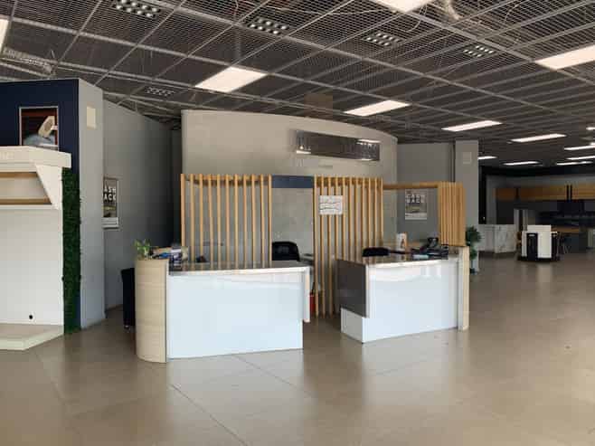 High-Profile Bulk Retail on Constellation Drive