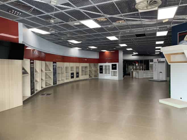 High-Profile Bulk Retail on Constellation Drive