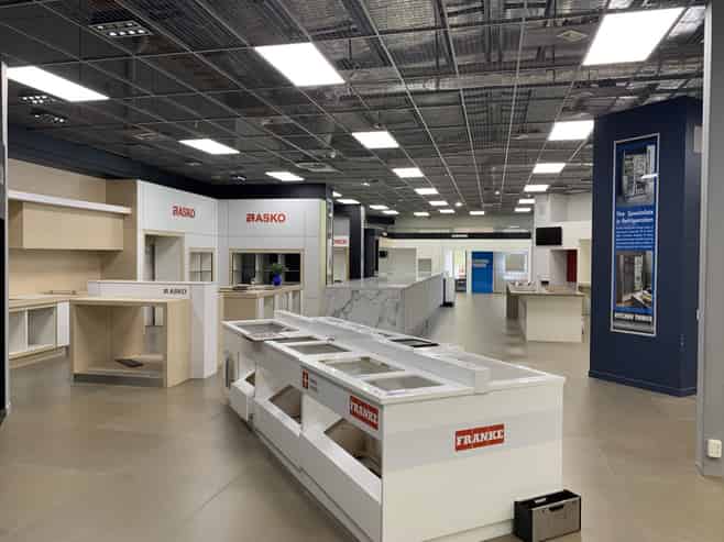 High-Profile Bulk Retail on Constellation Drive