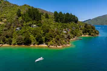 2069 Queen Charlotte Drive, Queen Charlotte Sound