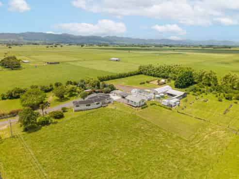 1922 State Highway 25, Turua