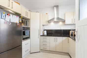 25 Great South Road, Papatoetoe