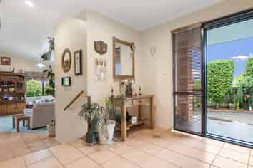 44 Hodgkins Street, Pukehangi