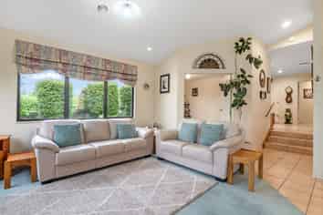 44 Hodgkins Street, Pukehangi