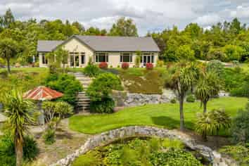 96 Totara View Road, WAKEFIELD