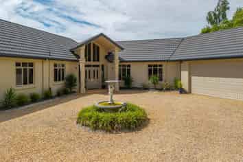 96 Totara View Road, WAKEFIELD