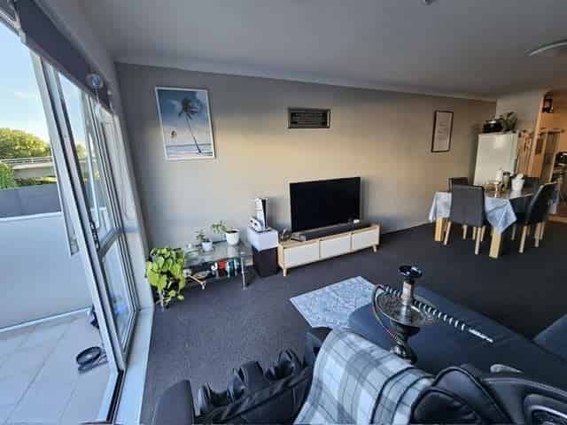 2/15 Minnie Street, Eden Terrace