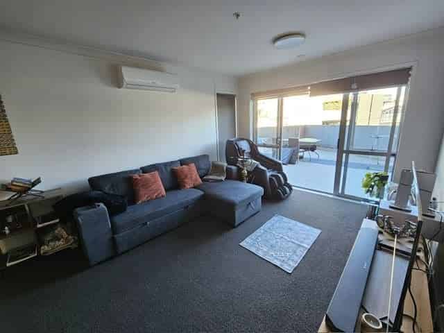 2/15 Minnie Street, Eden Terrace