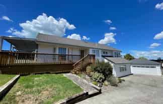 4 Palmyra Way, Half Moon Bay
