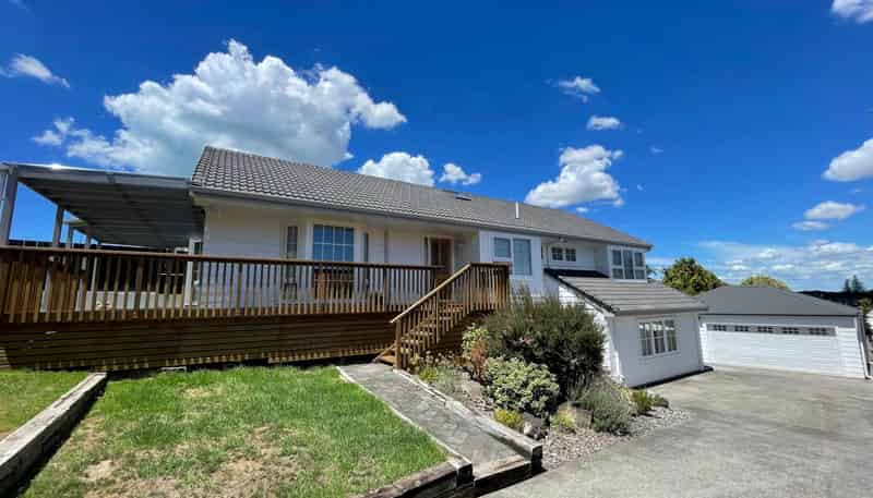 4 Palmyra Way, Half Moon Bay