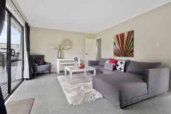 1/24 James Walter Place, Mount Wellington