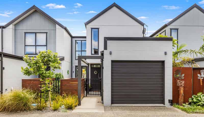 21 Gateway Avenue, Beachlands