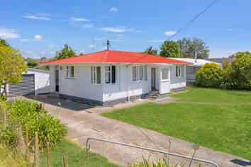 42 Francis Drake Street, Waipukurau and Surrounds