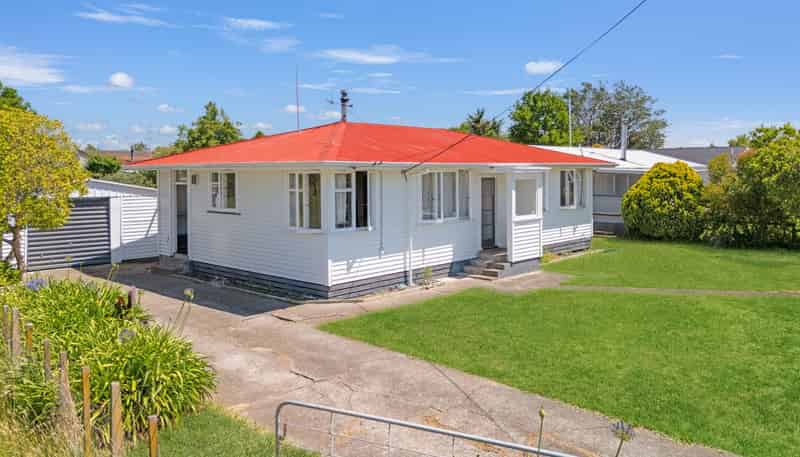 42 Francis Drake Street, Waipukurau and Surrounds