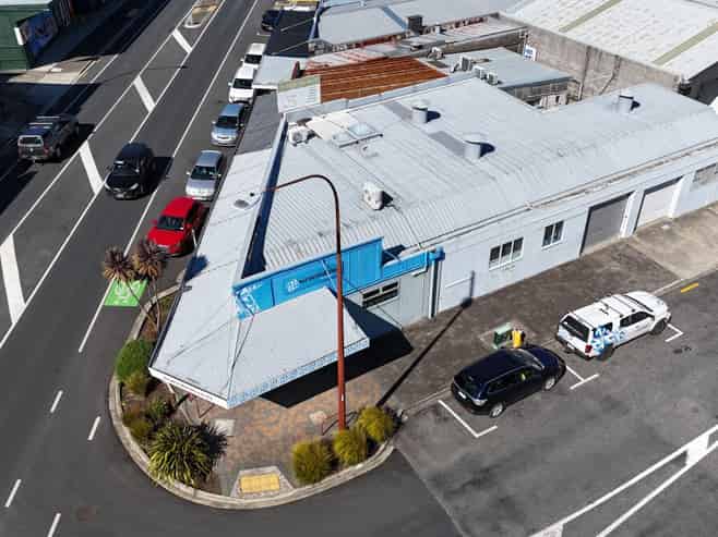 Commerce Street Retail & Warehouse