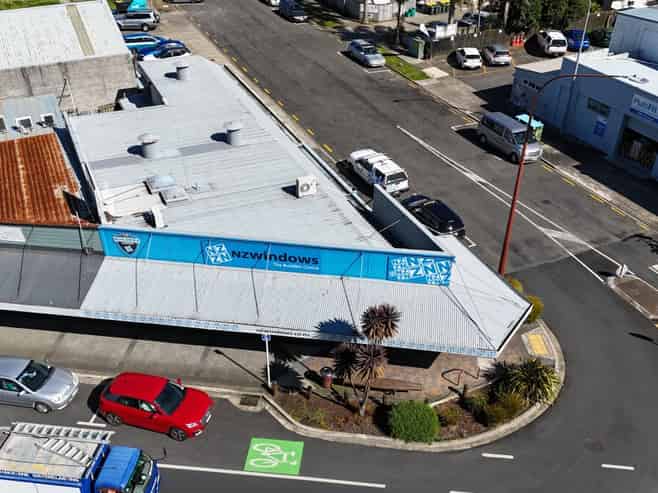 Commerce Street Retail & Warehouse