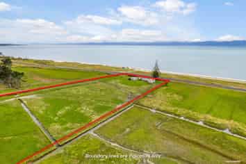 587 East Coast Road, Kaiaua