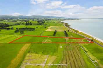 587 East Coast Road, Kaiaua