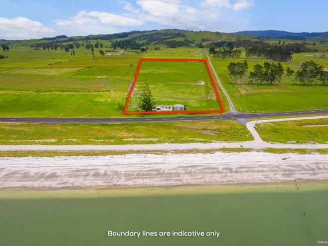 587 East Coast Road, Kaiaua