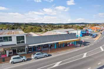 RETAIL SHOP IN THE HEART OF WELLSFORD
