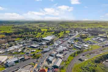 RETAIL SHOP IN THE HEART OF WELLSFORD
