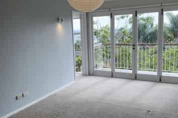 13/12 Burrows Ave , Parnell