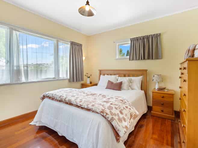 32 Third Avenue, Avenues