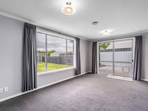 75 Glenalmond Crescent, Rockdale