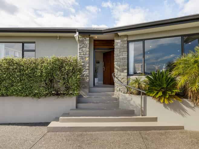 10 The Dales, Dinsdale