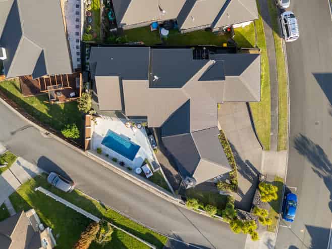 10 The Dales, Dinsdale