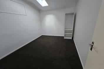 8 Queen Street, Wainuiomata