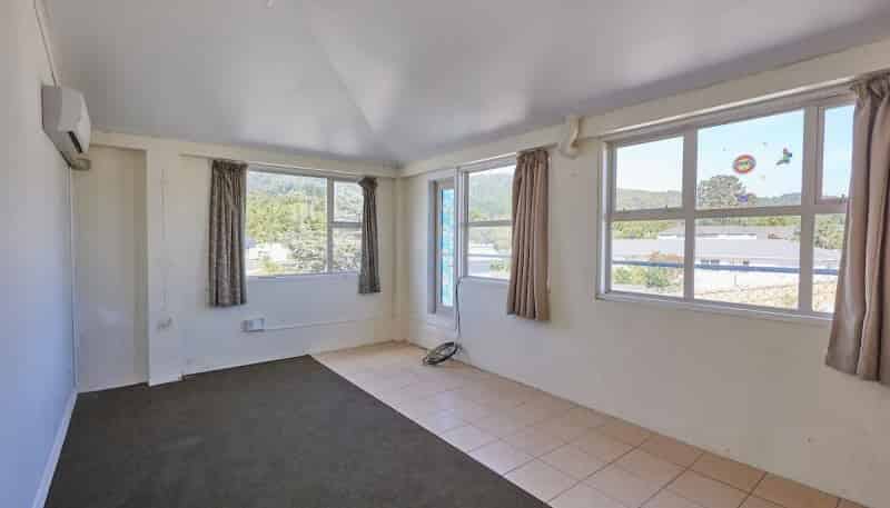 8 Queen Street, Wainuiomata