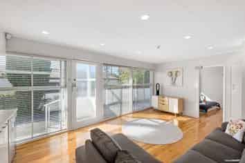 1/5 Troy Place, Glendowie